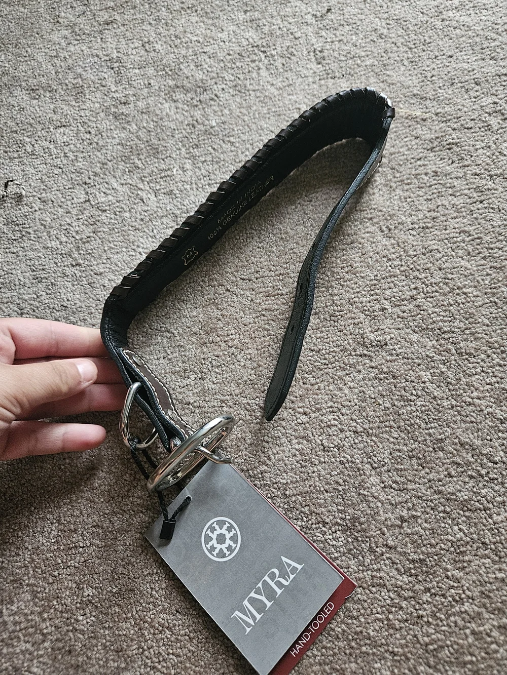 Myra Genuine Leather Dog Collar Size MEDIUM